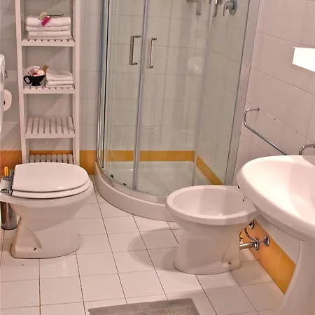 House Of Flowers Borgata Apartment Syrakus